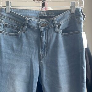 NWT JEANS
